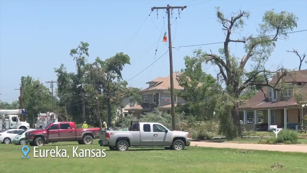 Media tour shows extensive tornado damage in Eureka on Wednesday