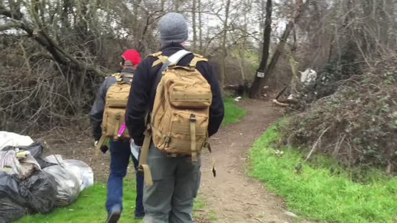 Amid camping debate, Sacramento’s backpack doctors tackle homeless health care