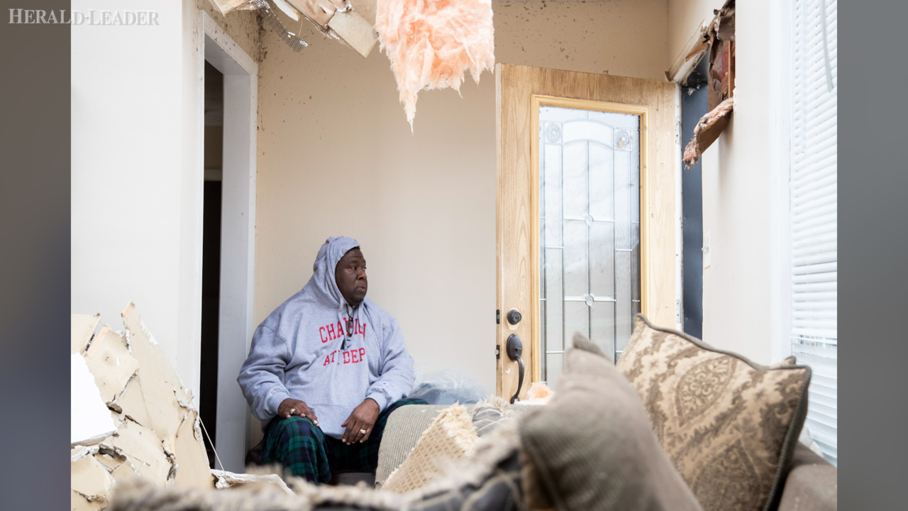 Bowling Green residents left to clean up damages after an overnight tornado