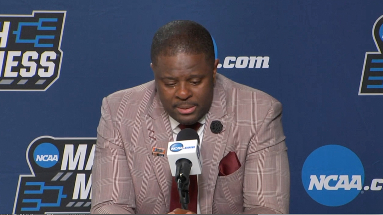 Emotional NC Central coach LeVelle Moton after NCAA loss