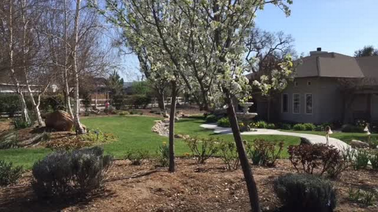 The Rettig-Gallant garden in Paso Robles