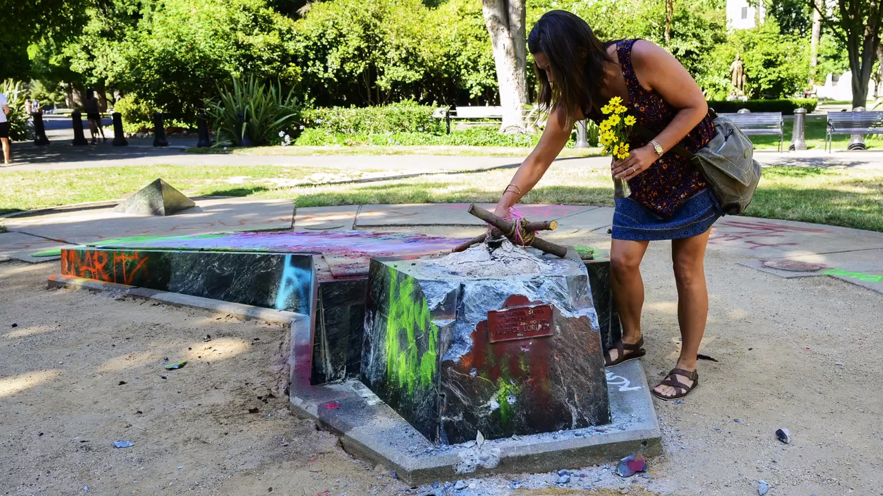 ‘I didn’t have a voice in this.’ Woman builds shrine at demolished Junipero Serra statue