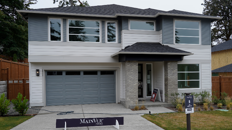 New luxury homes under construction in Gig Harbor area
