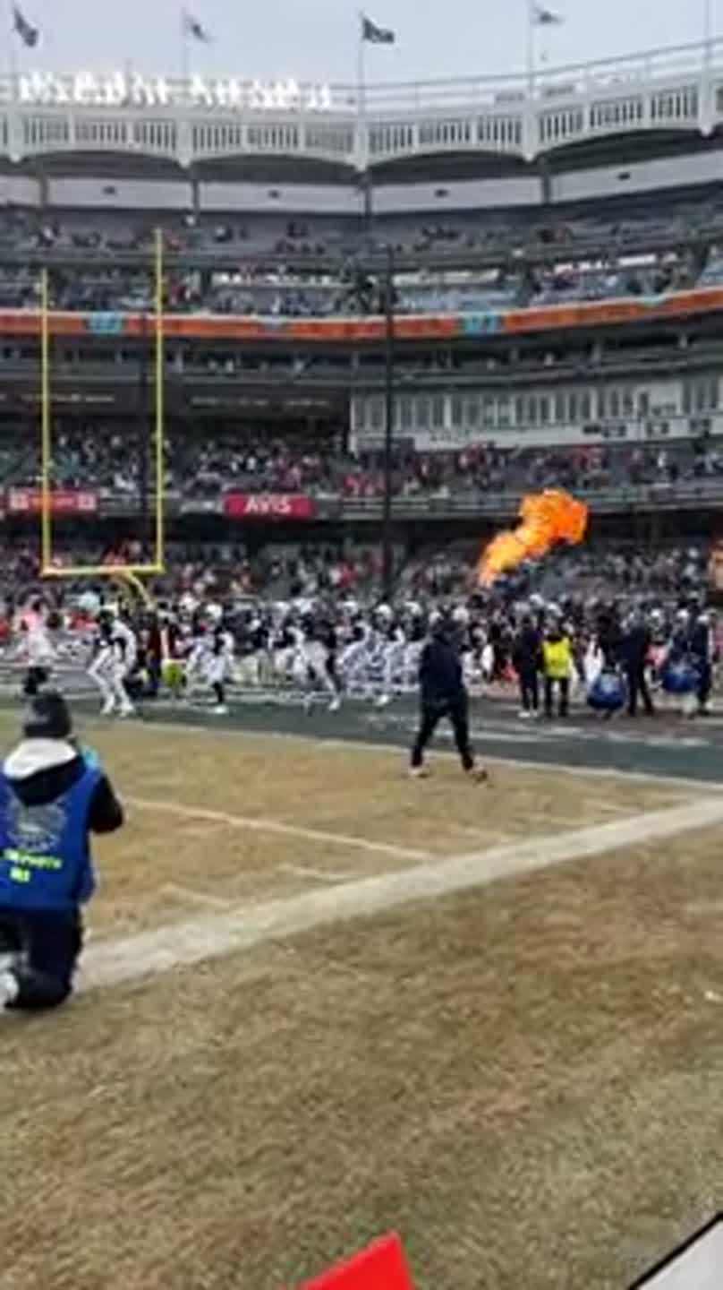 Penn State football runs out for Pinstripe Bowl vs. Clemson