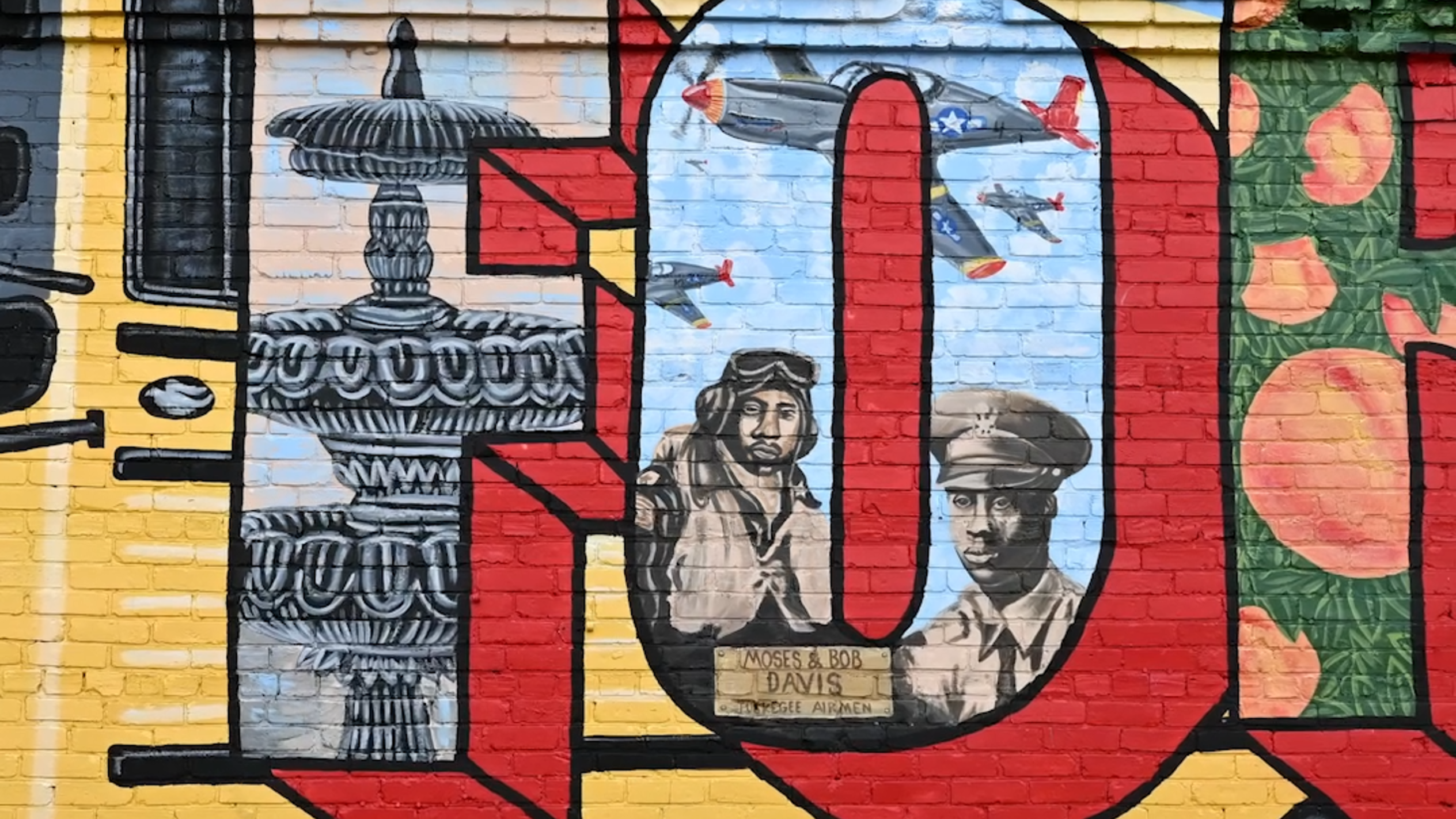 Who was Richard Davis, Fort Valley's Tuskegee Airman?