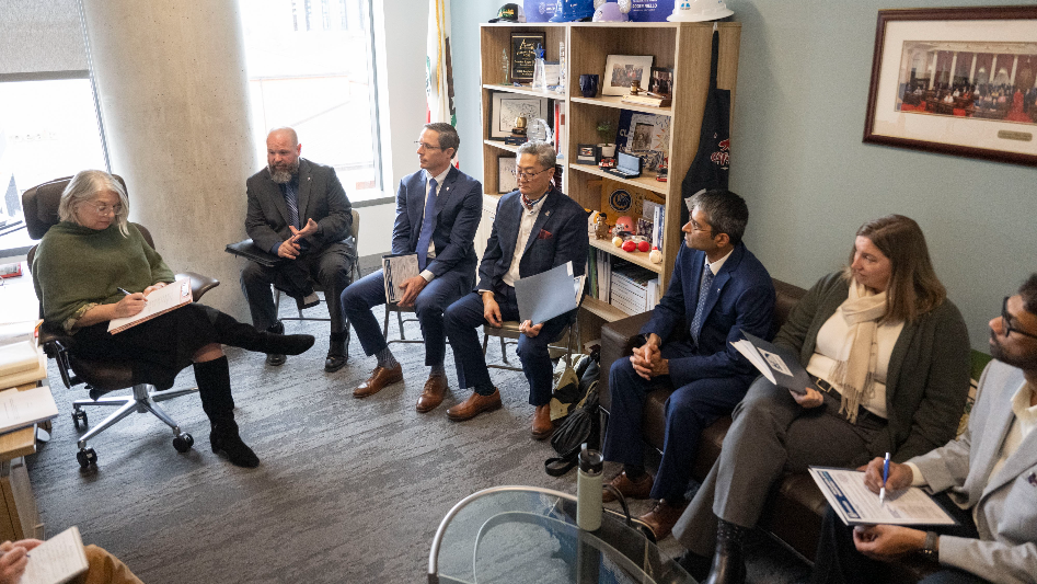 Watch as state workers lobby state senator for telework legislation