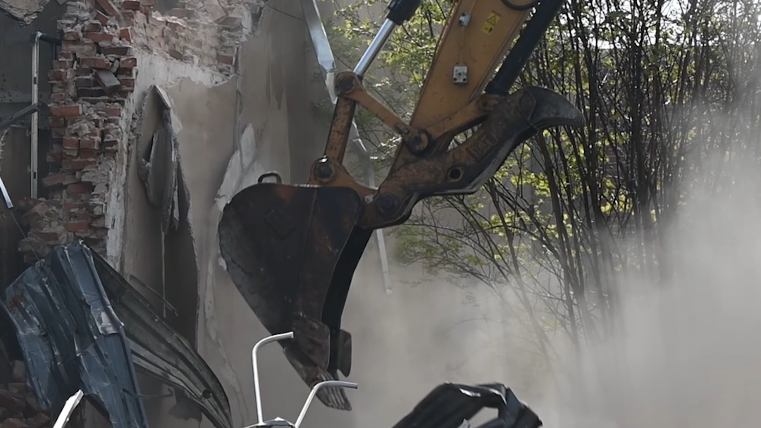 Former Secretary of State office demolished in East Macon for redevelopment