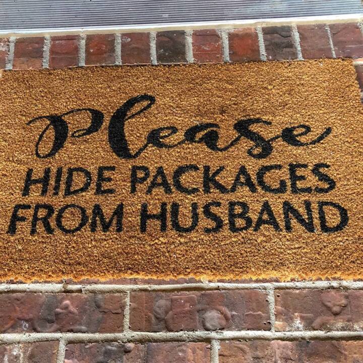 'Hide packages from my husband,' Texas woman leaves message for Amazon deliveryman