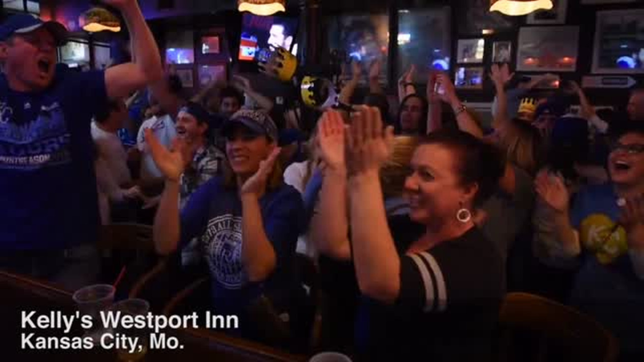 Royals fans in Kansas City go nuts over World Series win