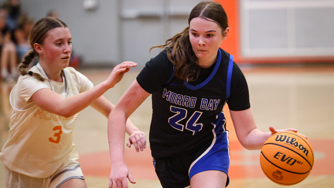 Violet Pace reaches 1,000 points with Morro Bay Girl's Basketball