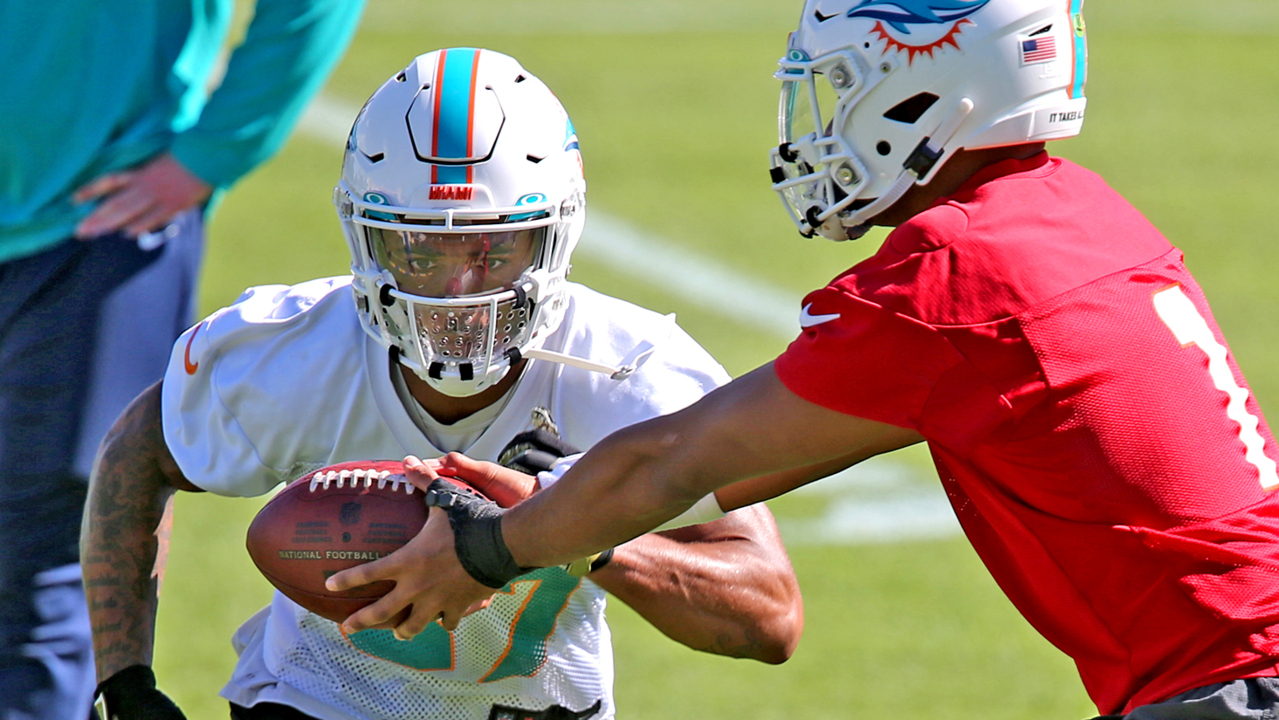 Dolphins philosophy on running backs is right even if the evaluations are wrong