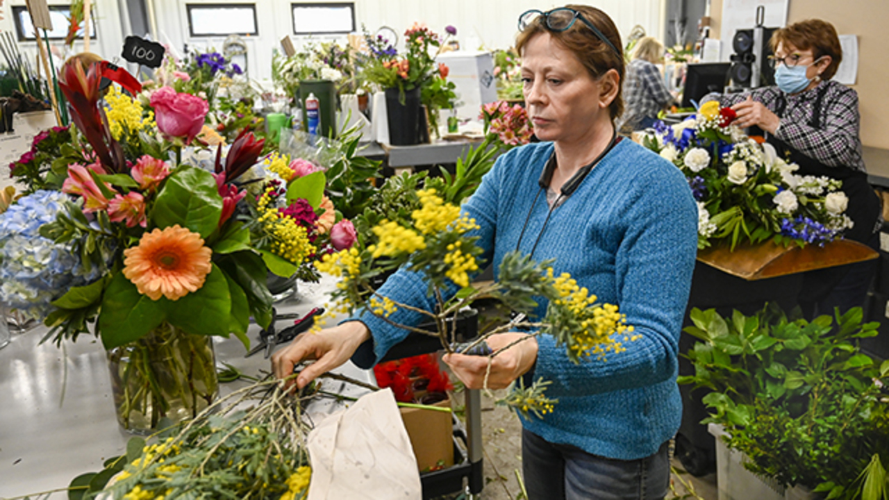 Supply chain issues, pandemic, don’t stop demand for Valentine’s Day flowers
