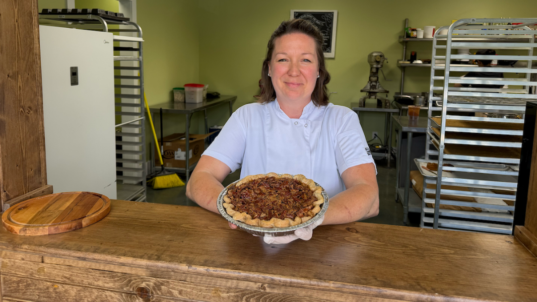 Bakery specializing in savory, sweet pies opens in Oakhurst Charlotte