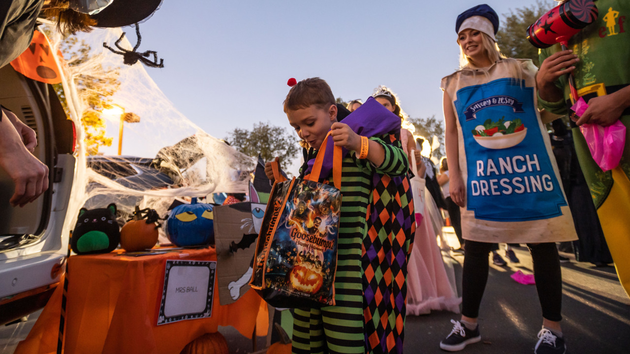 See Halloween Trunk or Treat at Elk Grove school, a new PTA fundraiser borne of pandemic
