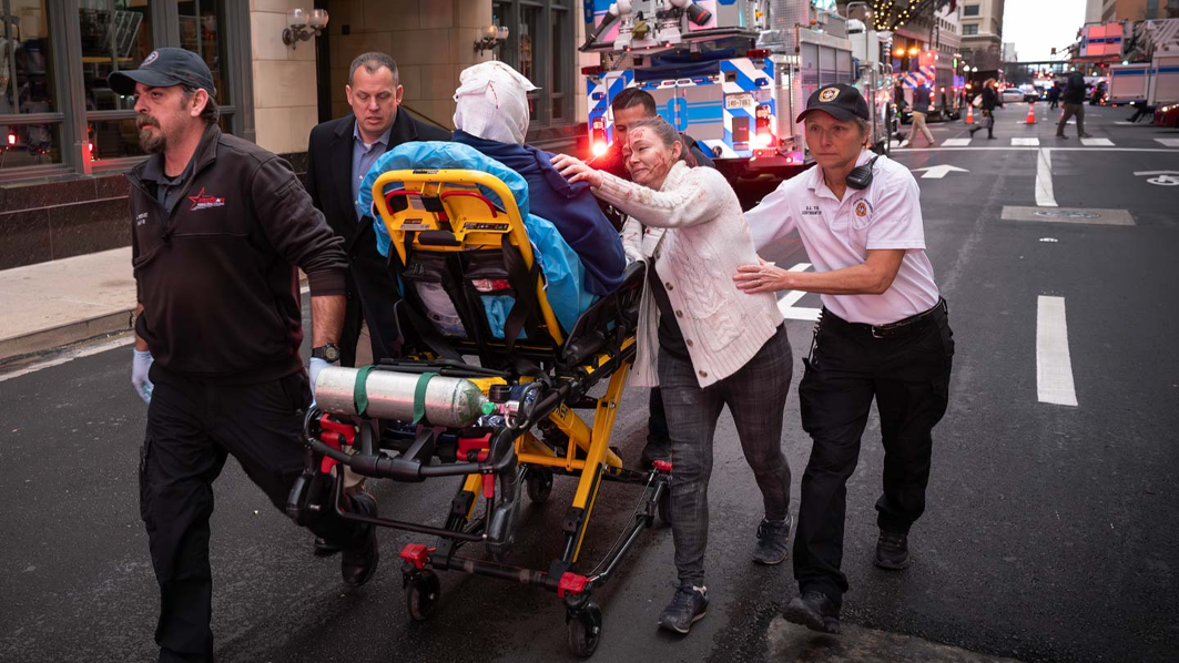 ‘It was surreal,’ says paramedic on arriving to scene of Fort Worth hotel explosion