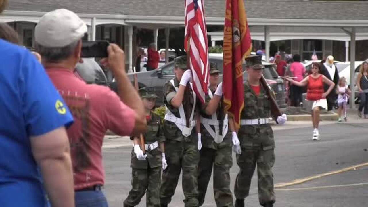 Retirement community gets its own July Fourth parade