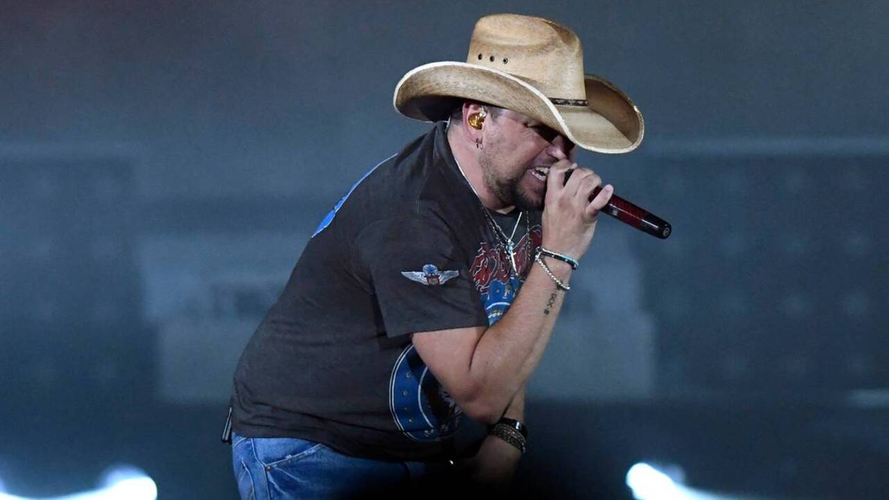 Country superstar returns to Macon for benefit concert