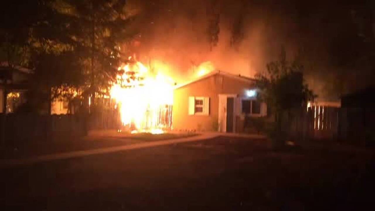 Homes on fire in Modesto's College Area | Modesto Bee