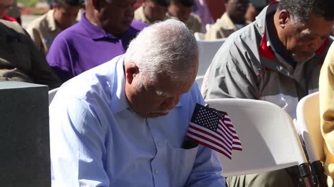 Moss Point honors veterans on their day