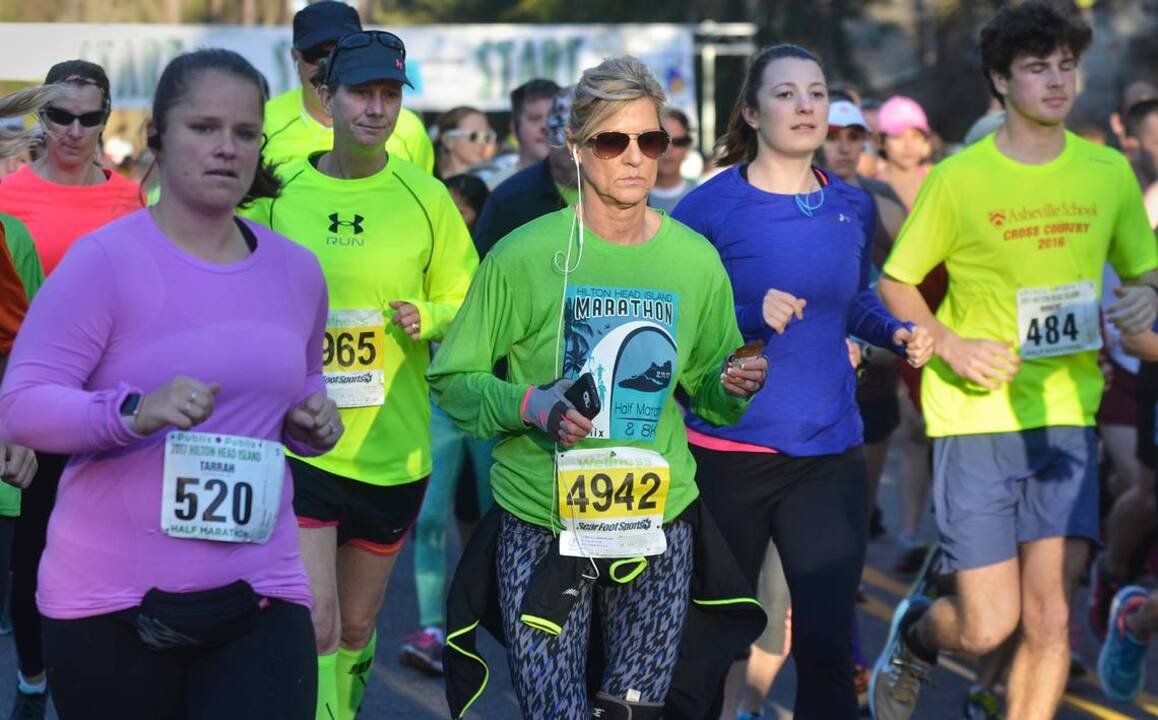 Marathoner’s victory includes an impromptu stop to collect his thoughts