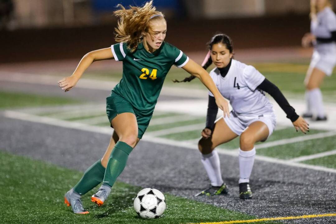 Watch: Kamiakin girls soccer remains undefeated