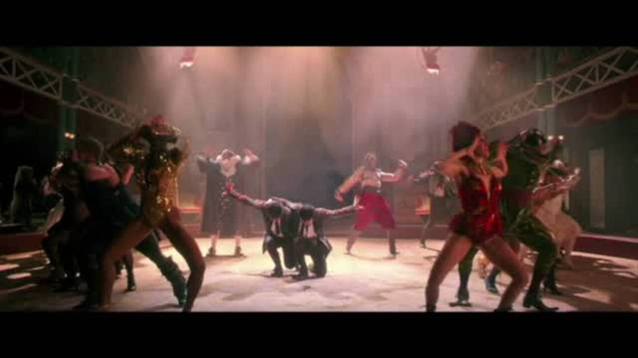 Watch clips from Zac Efron’s latest movie, ‘The Greatest Showman’