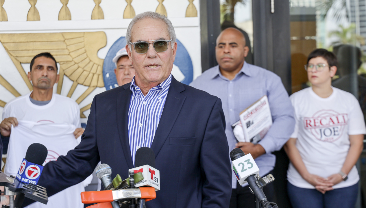 A politician and former Miami administrator have joined effort to recall Joe Carollo
