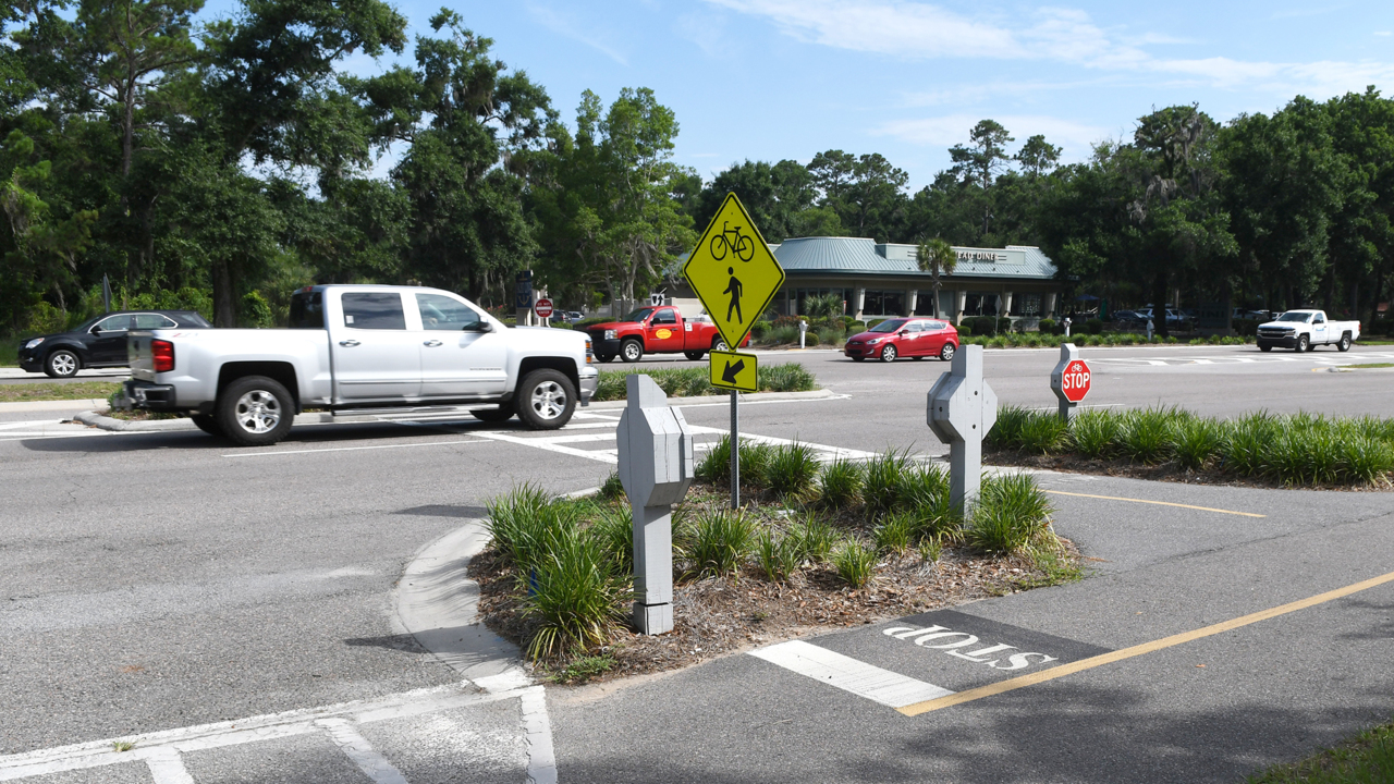 Hilton Head resident describes dangerous crosswalk where child was struck and killed