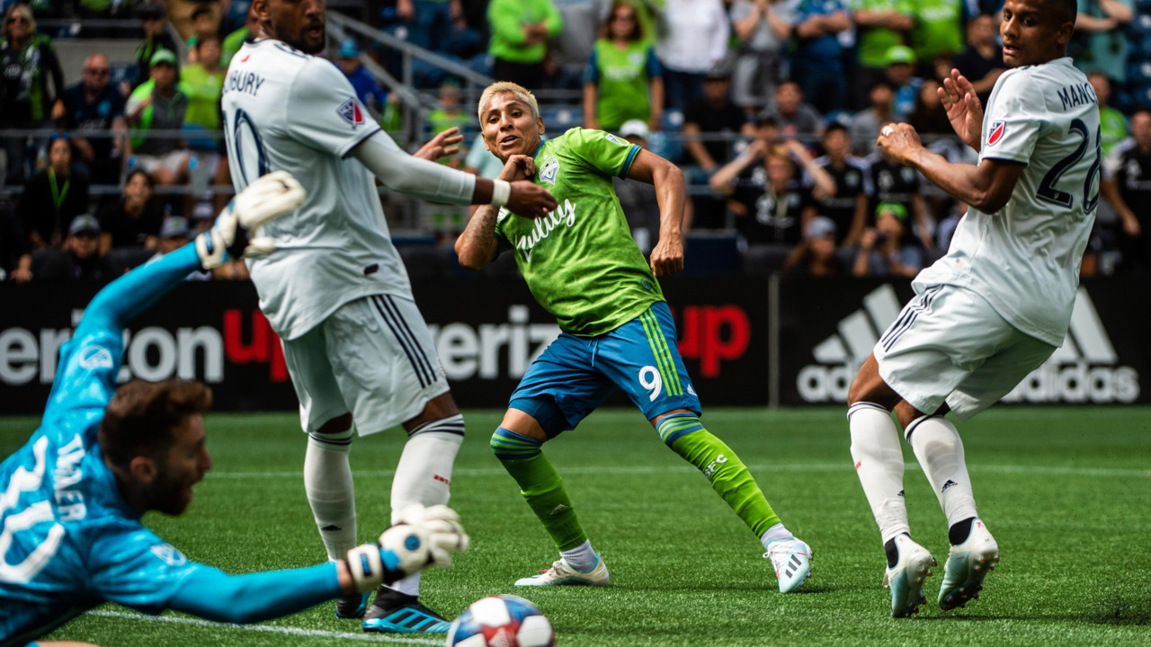 Raul Ruidiaz wants Sounders to play TFC with same ‘rebellious attitude’ that beat LAFC