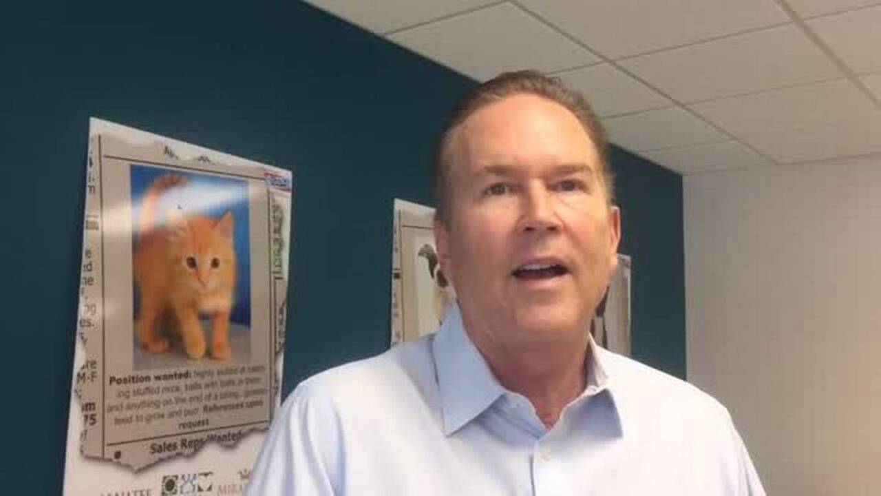 Rep. Vern Buchanan visits Humane Society of Manatee County for first time  