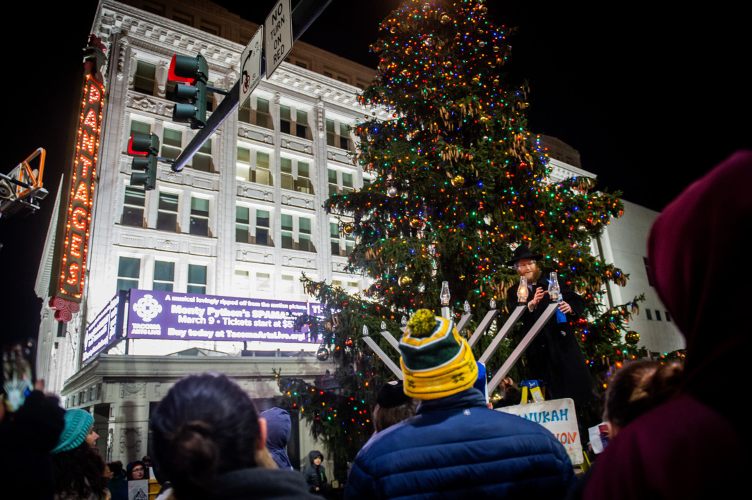 Tacoma Jewish community celebrates second day of Hanukkah with public menorah lighting