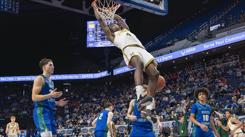 Slideshow: St. Xavier defeated North Laurel 46-44.