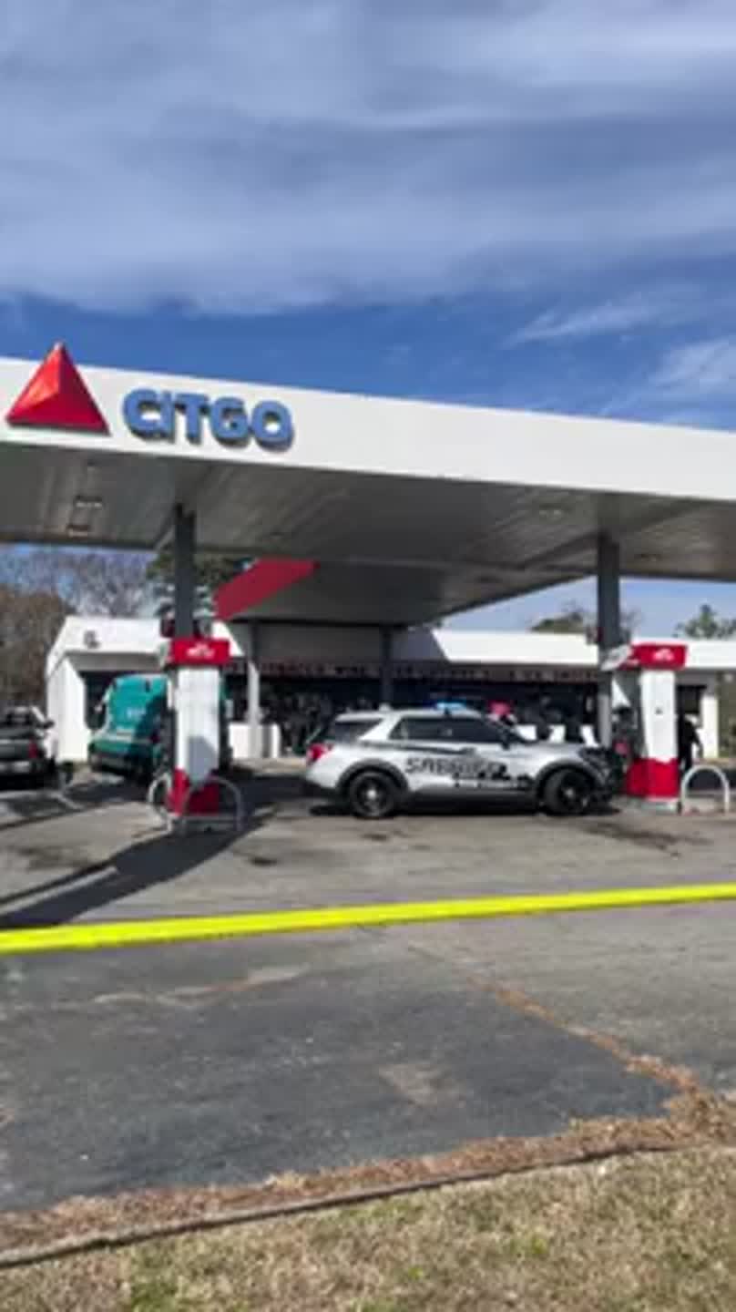 Bibb County investigators respond to fatal shooting at Macon gas station