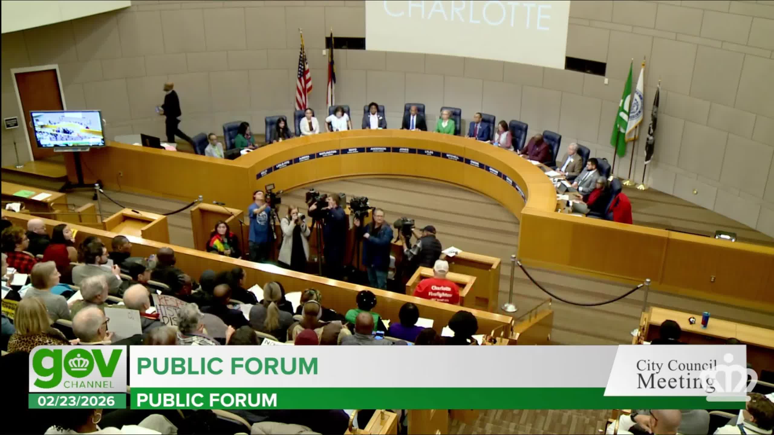 Protesters demand pause on I-77 toll project at Charlotte City Council meeting