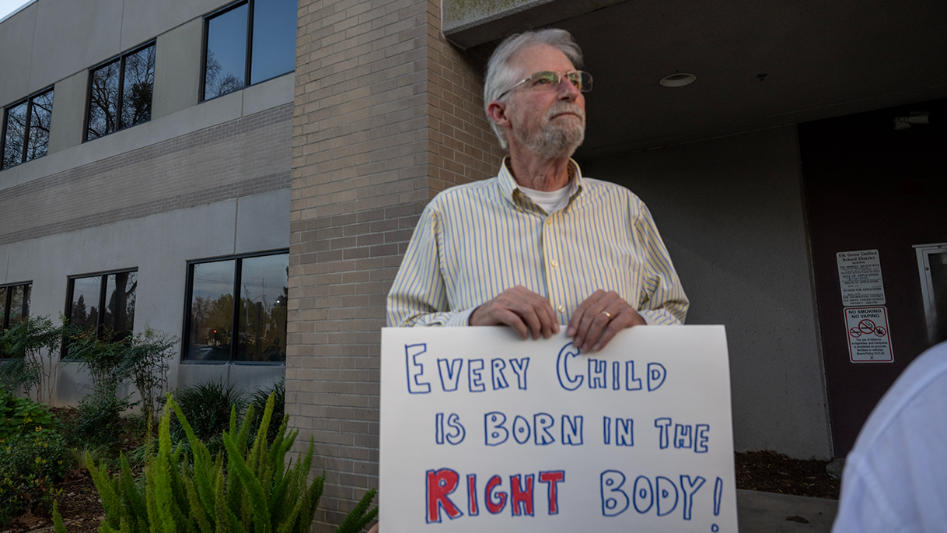 Watch anti-trans activists protest Transgender Visibility Day in Elk Grove schools