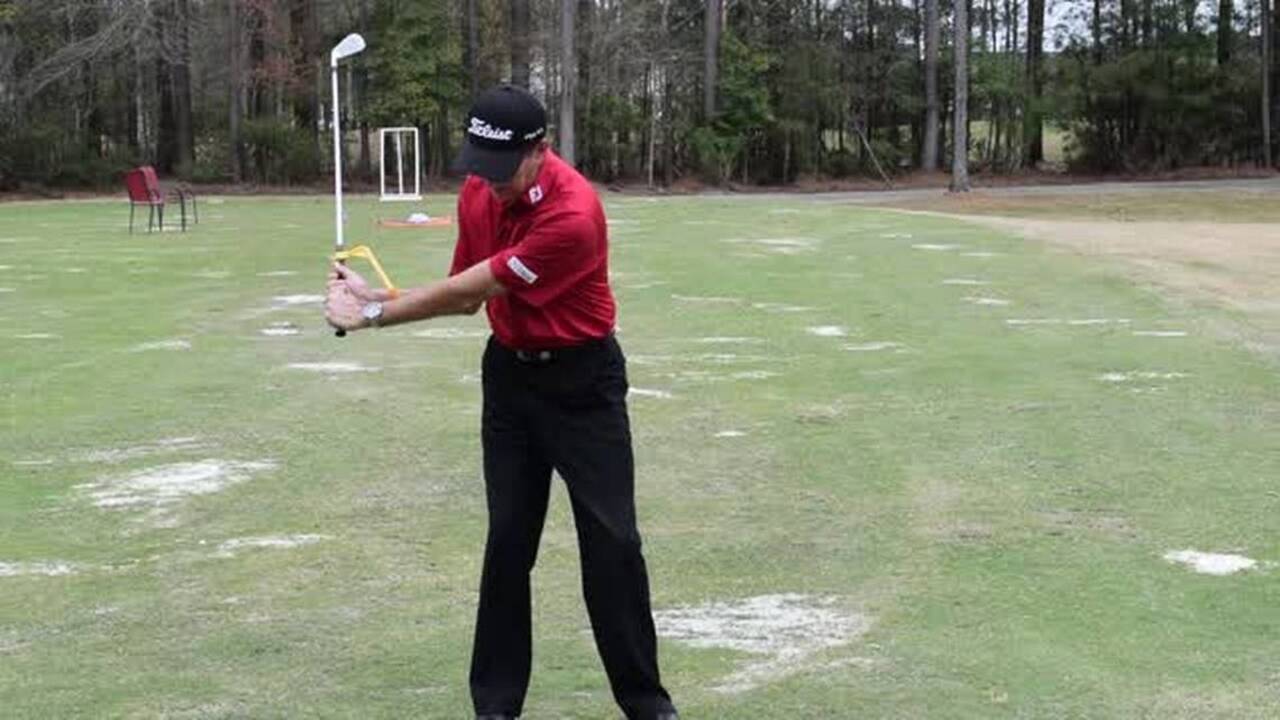Weekly golf tip with Brad Redding (April 26, 2016)