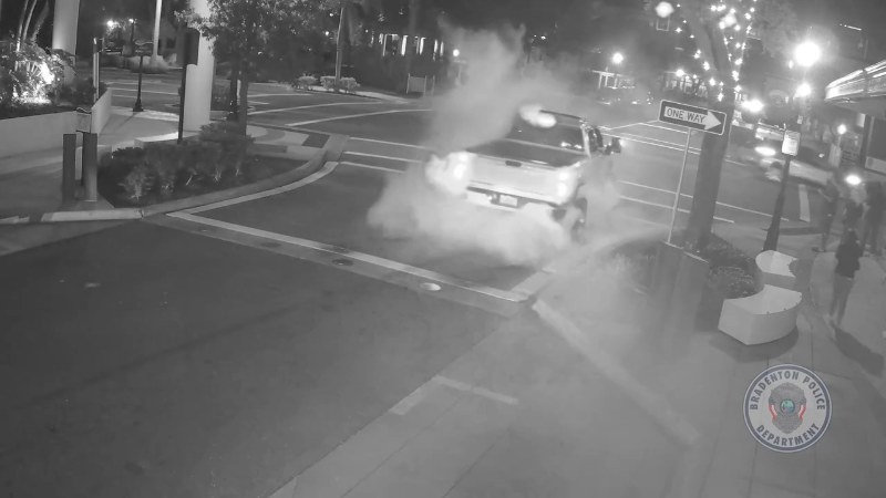 Bradenton man gets DUI after trying 'to impress girls,' police say