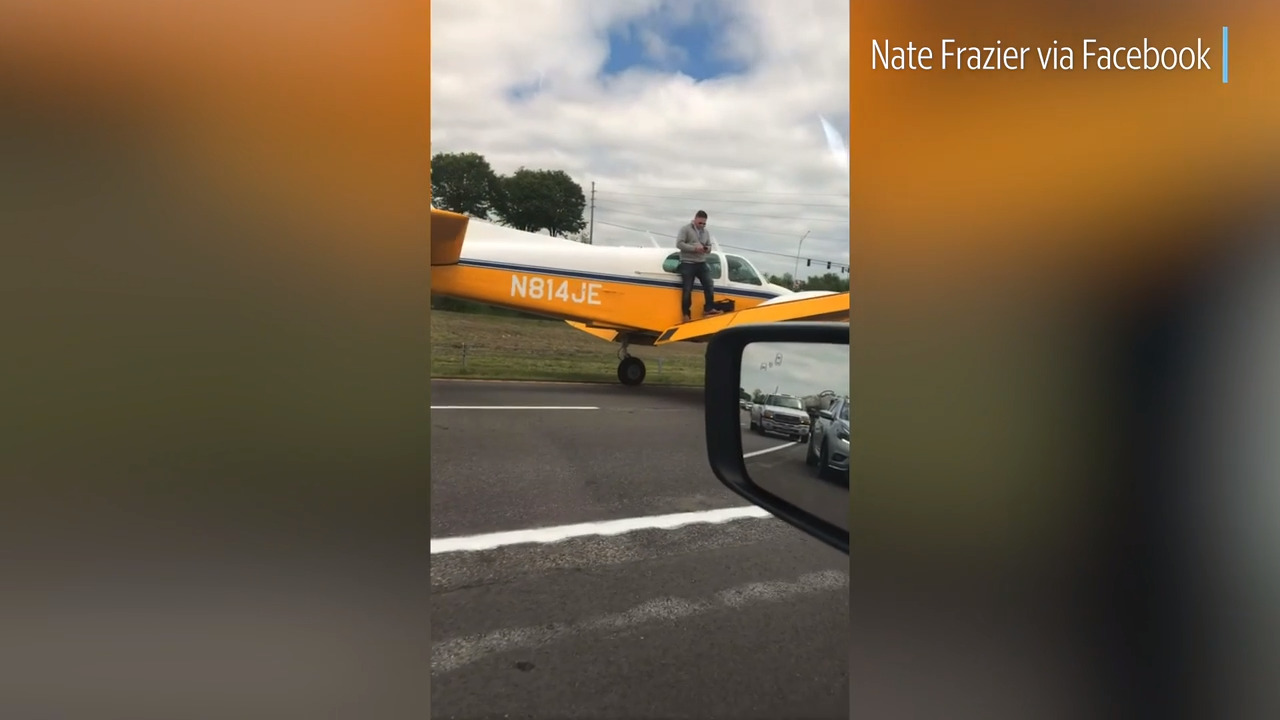 WATCH: Driver captures plane landing on Missouri highway