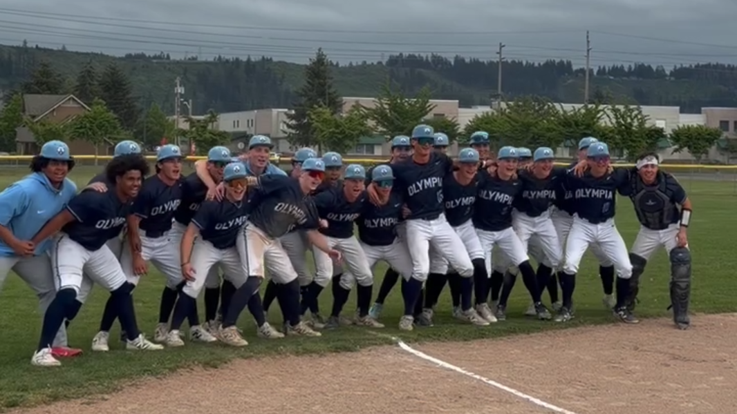 Watch: Olympia celebrates 4A SPSL baseball title win over Sumner, 1-0 (video)