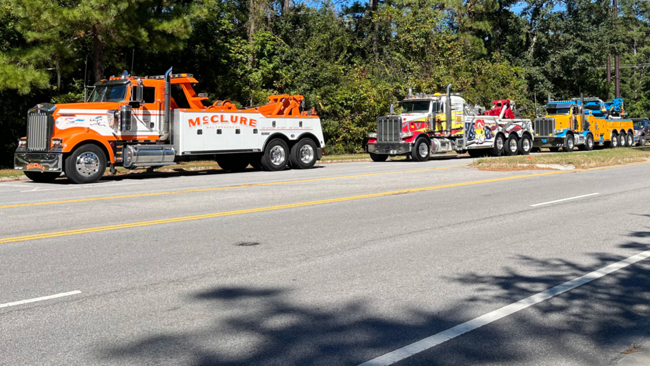Tow trucks from around SC line Bluffton road for funeral procession