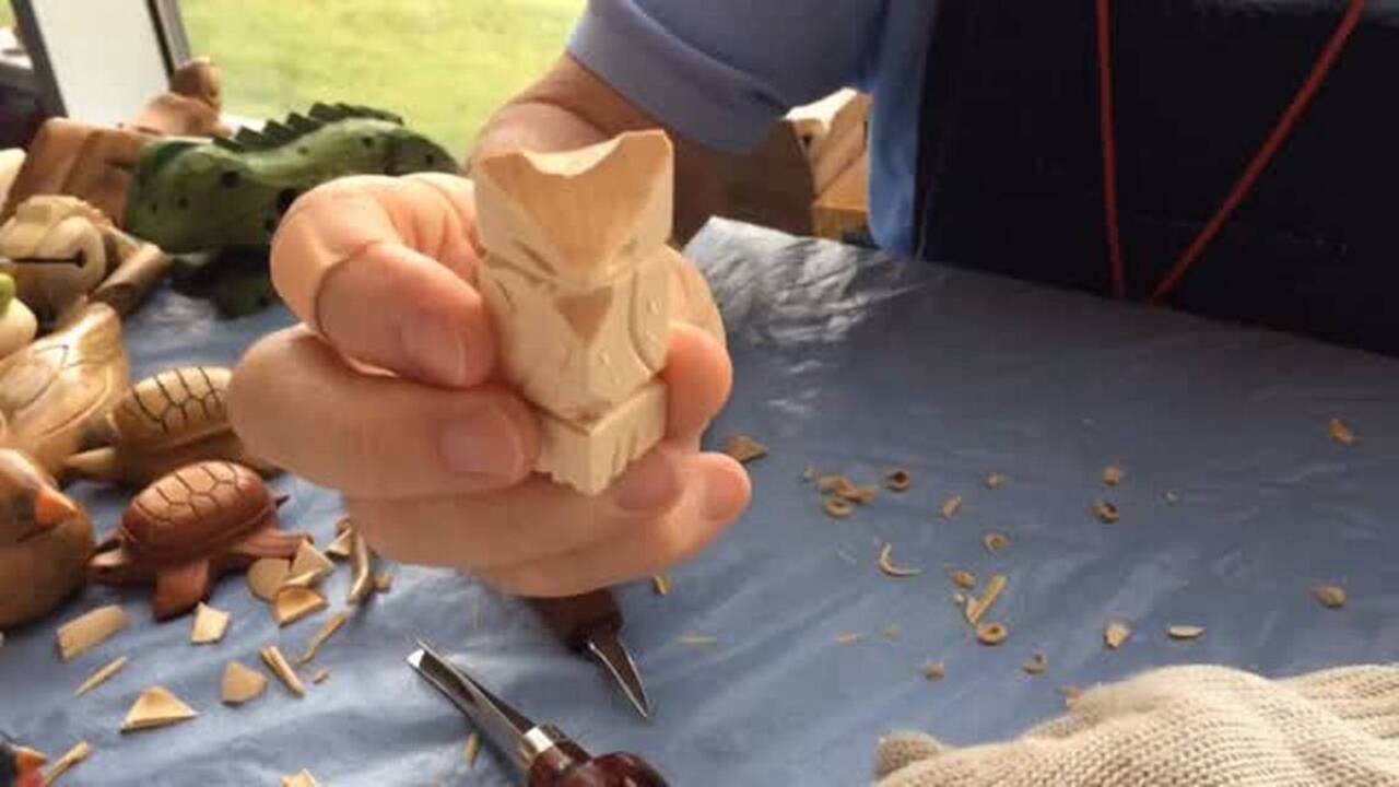 Carving 2-minute owls