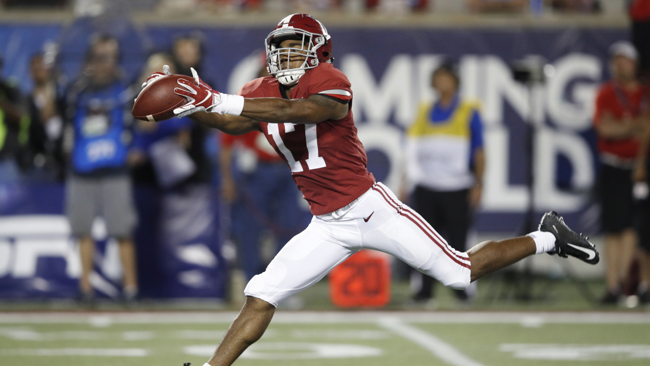 Relay team or basketball team: Dolphins passing game can attack with great flexibility