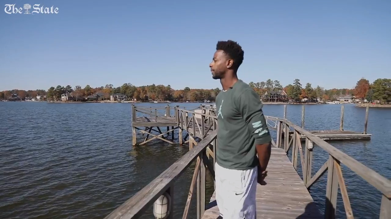 Local NFL star buys Lake Murray home