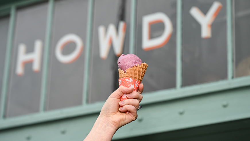 Everything is better: Frankie & Jo’s brings a schmear of vegan sweetness to Howdy Bagel