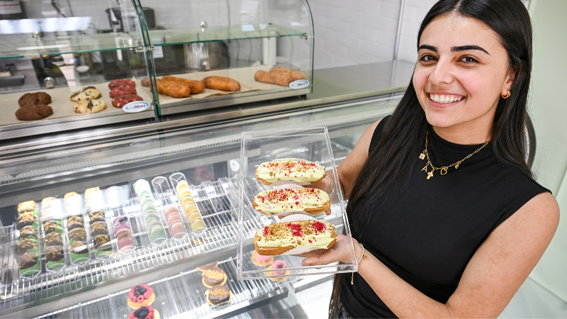 Family-owned bakery offers desserts and lunch