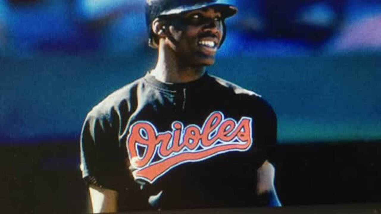 Father’s coworkers buy gravestone for MLB player killed during SC visit