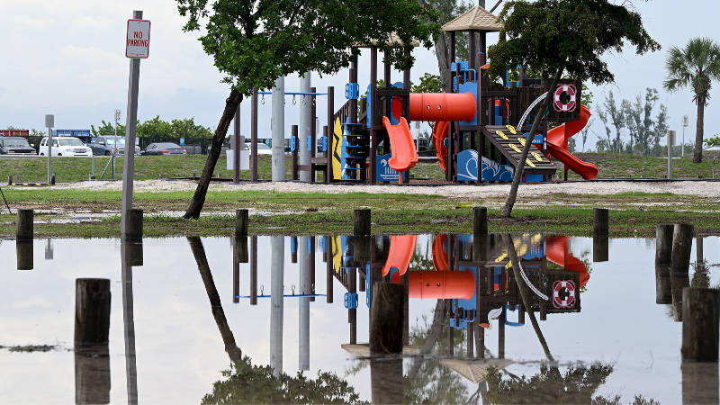 Did flood improvements work at Coquina Beach parking lot?