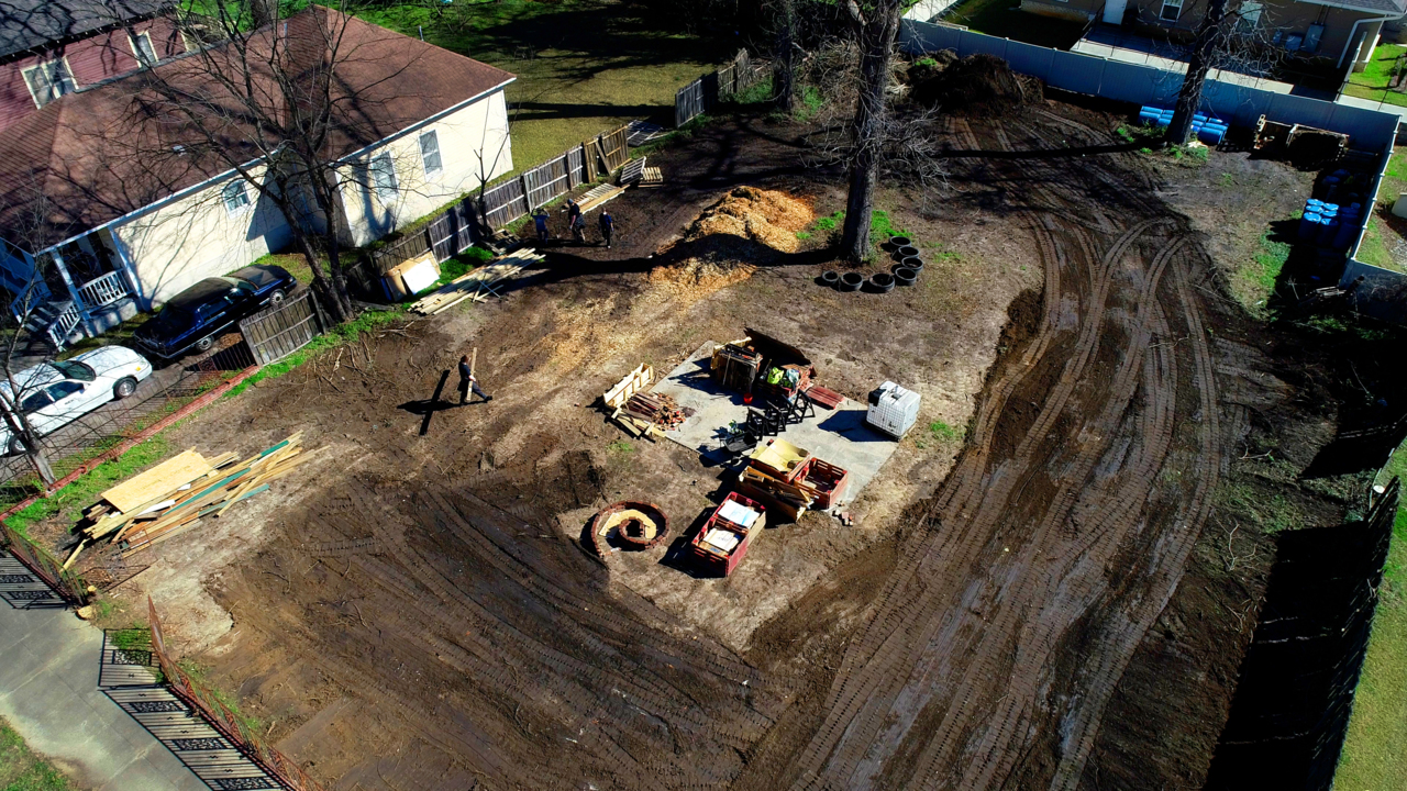 Hey gardeners! Looking for a place to volunteer? Here’s one idea.