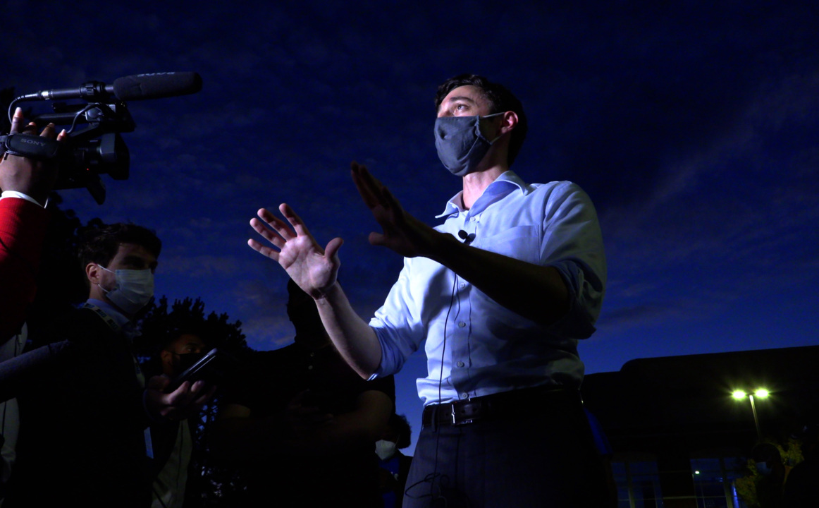 Ossoff tells Columbus crowd “retirement is coming” for Perdue