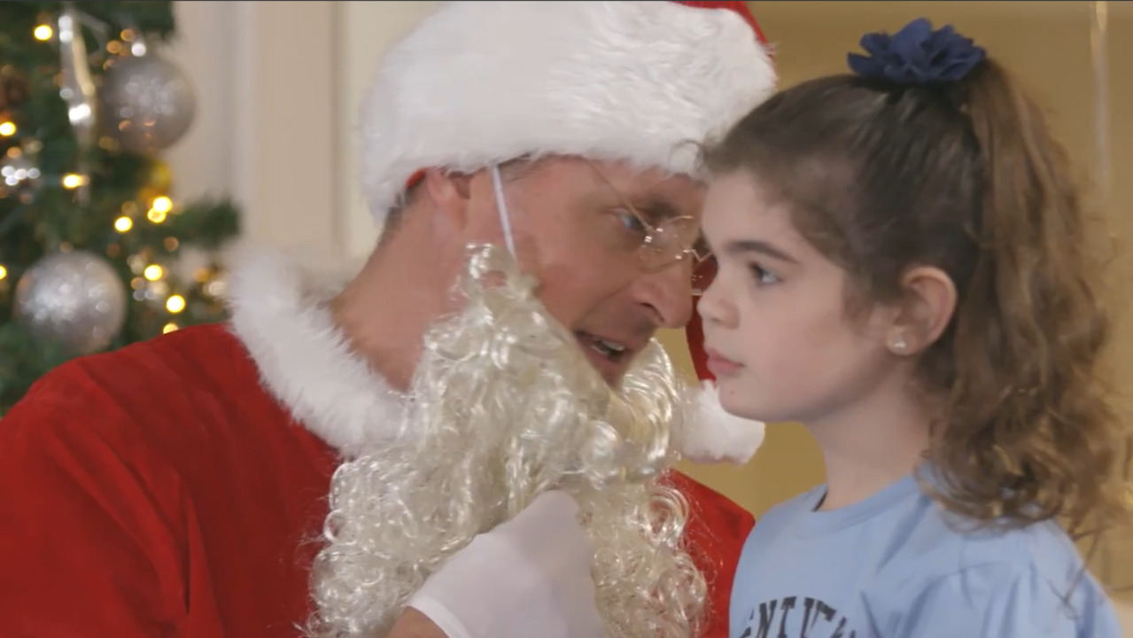 Watch Duke basketball legend Christian Laettner make a Kentucky fan cry for her mommy